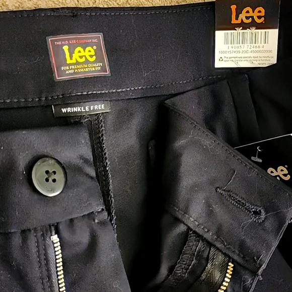 Lee Women's Wrinkle Free Relaxed Fit Dress Pants - NWT Sz 20M - Picture 5 of 8